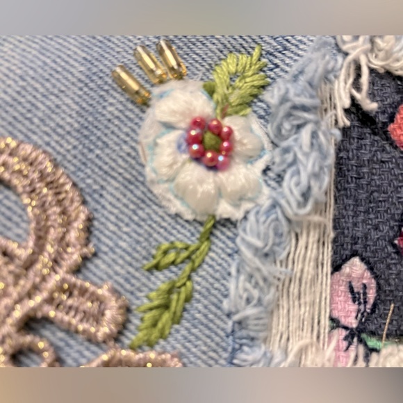 Women’s Distressed/Grunge Embroidered Jeans, Small, Embellished, Handstitched - Picture 12 of 14